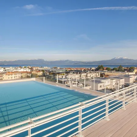 Διαμέρισμα Perla Garda With Pool Πεσκιέρα ντελ Γκάρντα