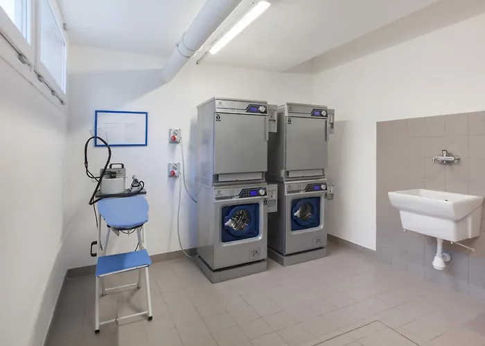 Апартаменты Perla Garda With Pool Пескьера-дель-Гарда