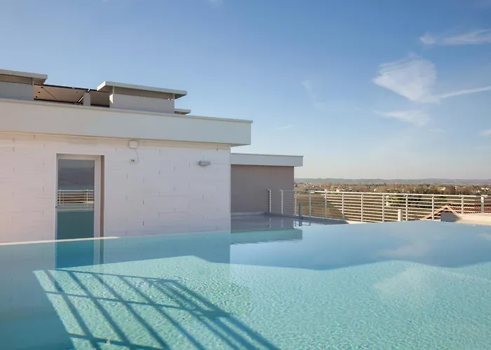 Perla Garda With Pool